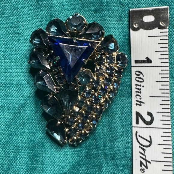 Vintage Women's Brooch - Picture 2 of 4